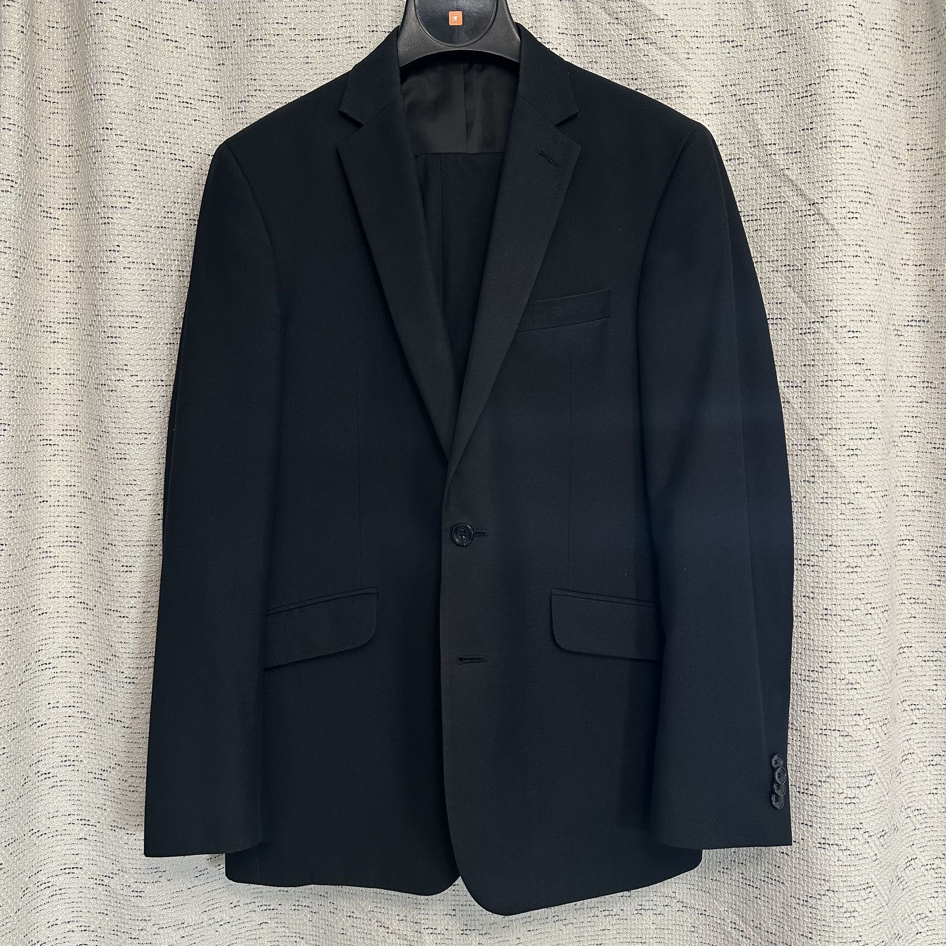 Kenneth Cole Men’s Suit 40R