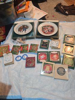 Bunch of Vintage Christmas Collectables