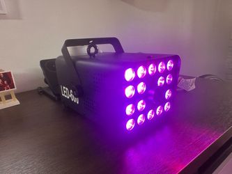 600W Fog Machine, 18 LED Lights with 13 RGB Colors, 2500 CFM Output, Wireless Remote Control, for Halloween, Wedding & Stage, Black