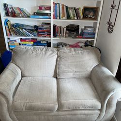 Loveseat 