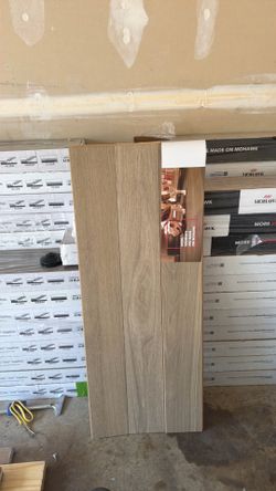 Floors laminate