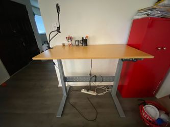 Electric Height-Adjustable Standing Desk