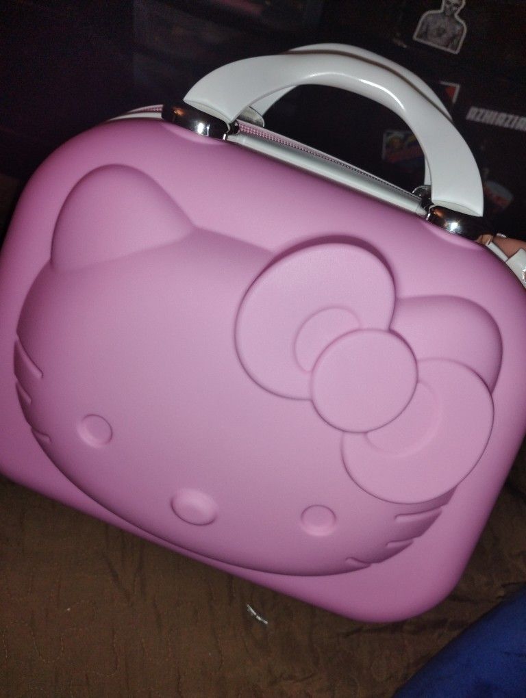 New Hello Kitty Luggage