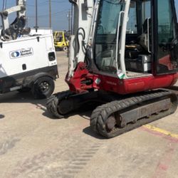 2017 TAKEUCHI TB240C