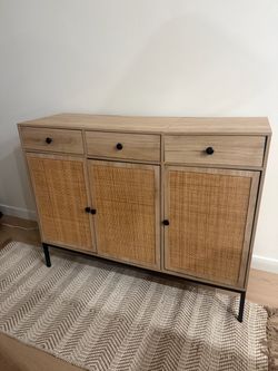 Cabinet/ sideboard