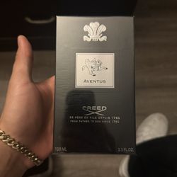 Creed Aventus 