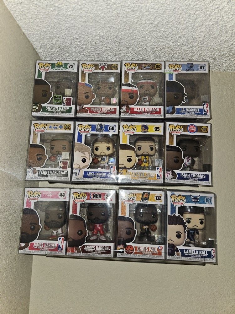 Basketball Funkos