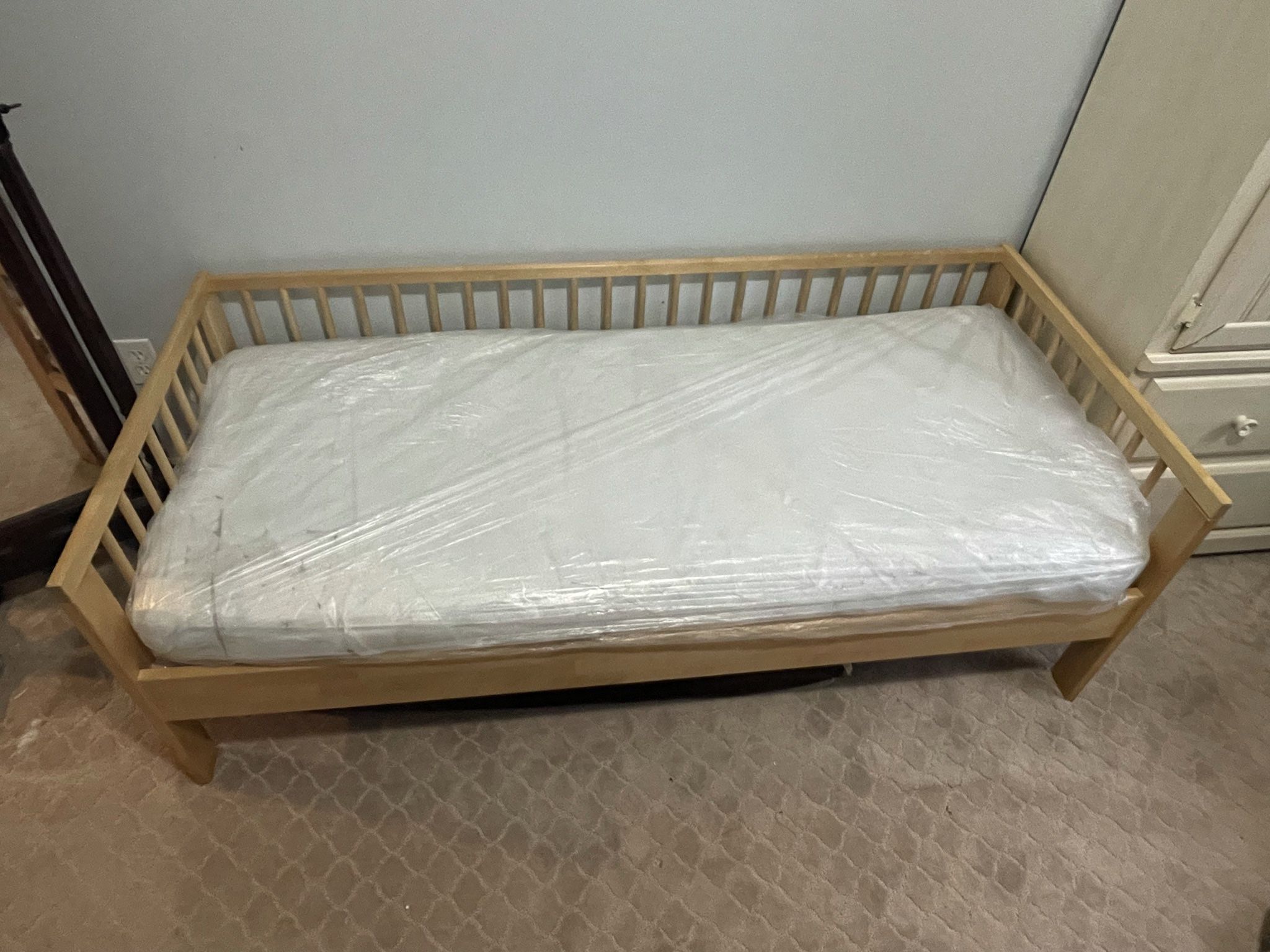 Toddler Bed W/ Mattress 
