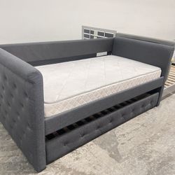 Daybed Twin Size Nueva En Caja Incluye Colchones