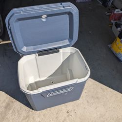 Coleman Cooler With Wheels And Handle 