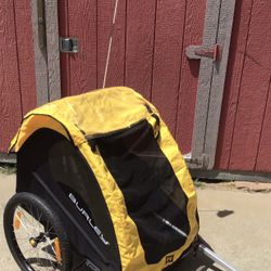 Like New Burley Bicycle Trailer !