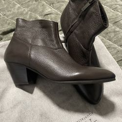 Aigner Granny Boots