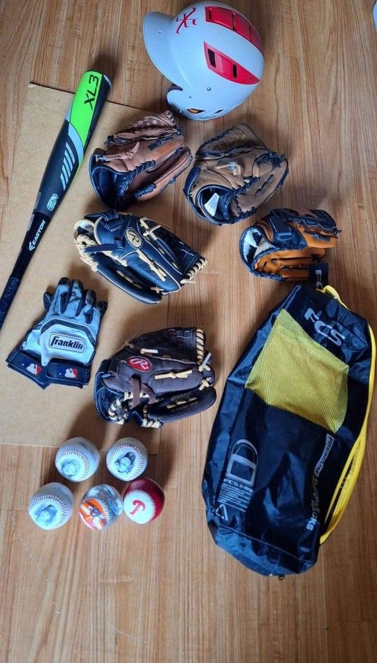 Baseball Stuff/ Bat / Globes / Helmet / Bag and Balls