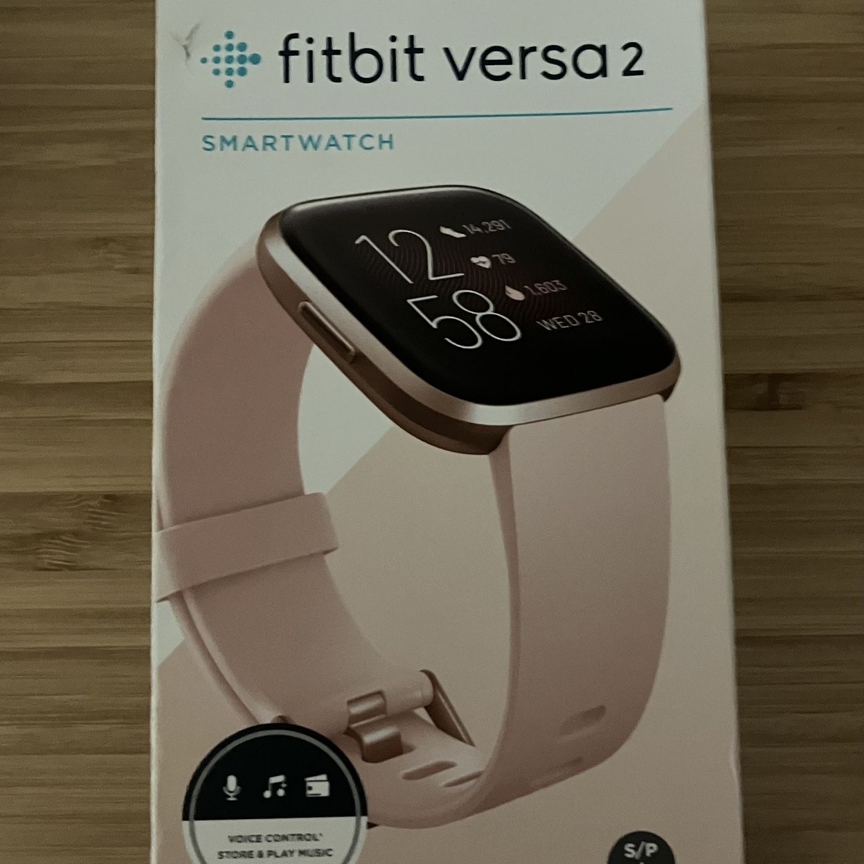 Fitbit versa 2 box hot sale