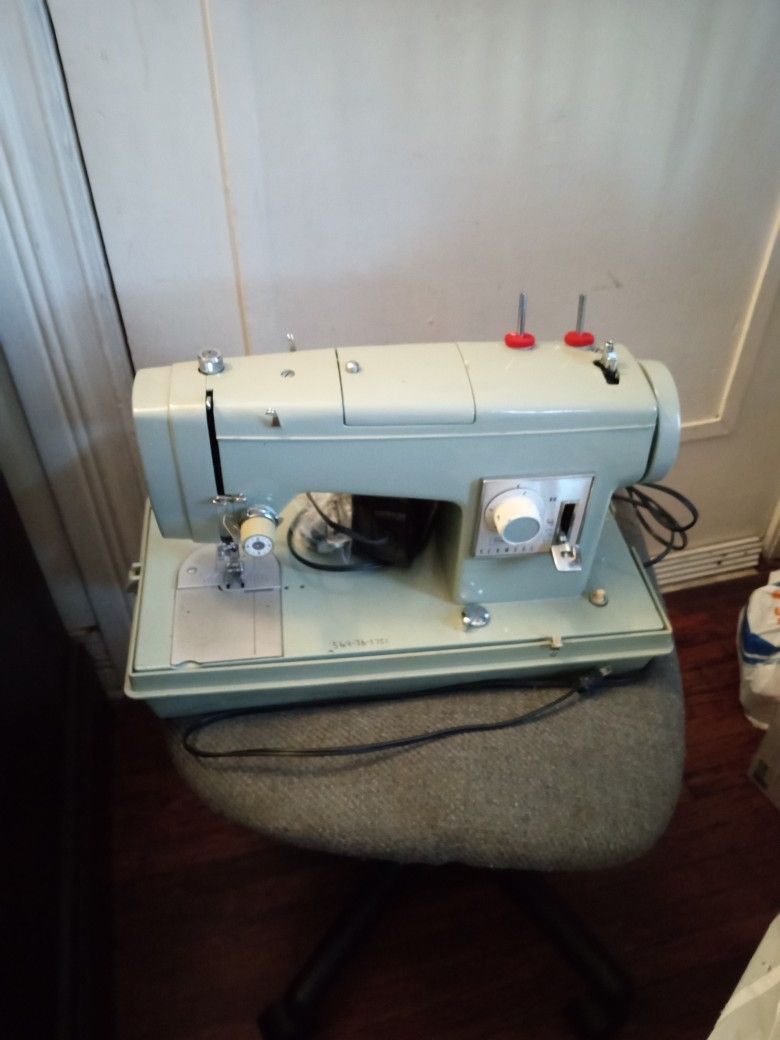 Sewing Machine