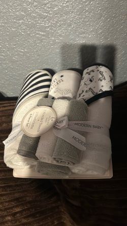 Set de cobijitas de bebé nuevas marca modern baby