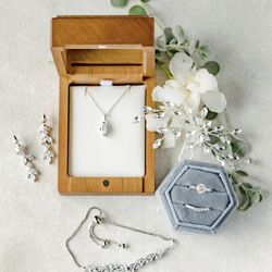 Floral Leaf Bridal Accessories