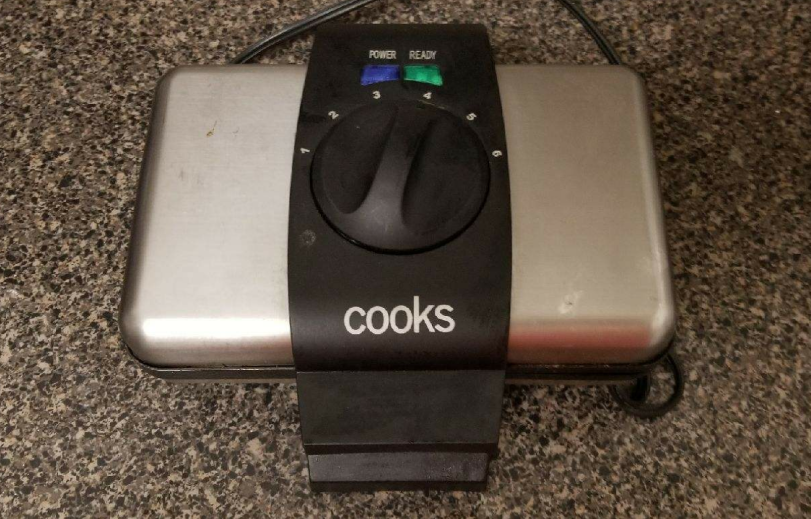Cooks Double Electric Waffle Maker