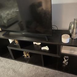 $40 Tv Stand Need Go Asap 