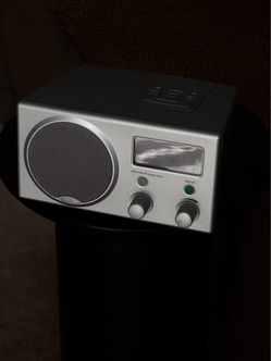 Boston Acoustics Receptor Radio - LIKE NEW