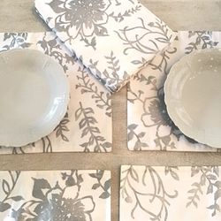 Silver And White placemats Set Of 8