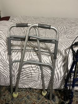 Folding Walker 