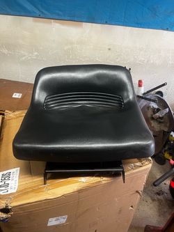 Black Vinyl Tractor / Lawn Mower Seat
