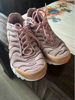 $25 used size 7.5 W