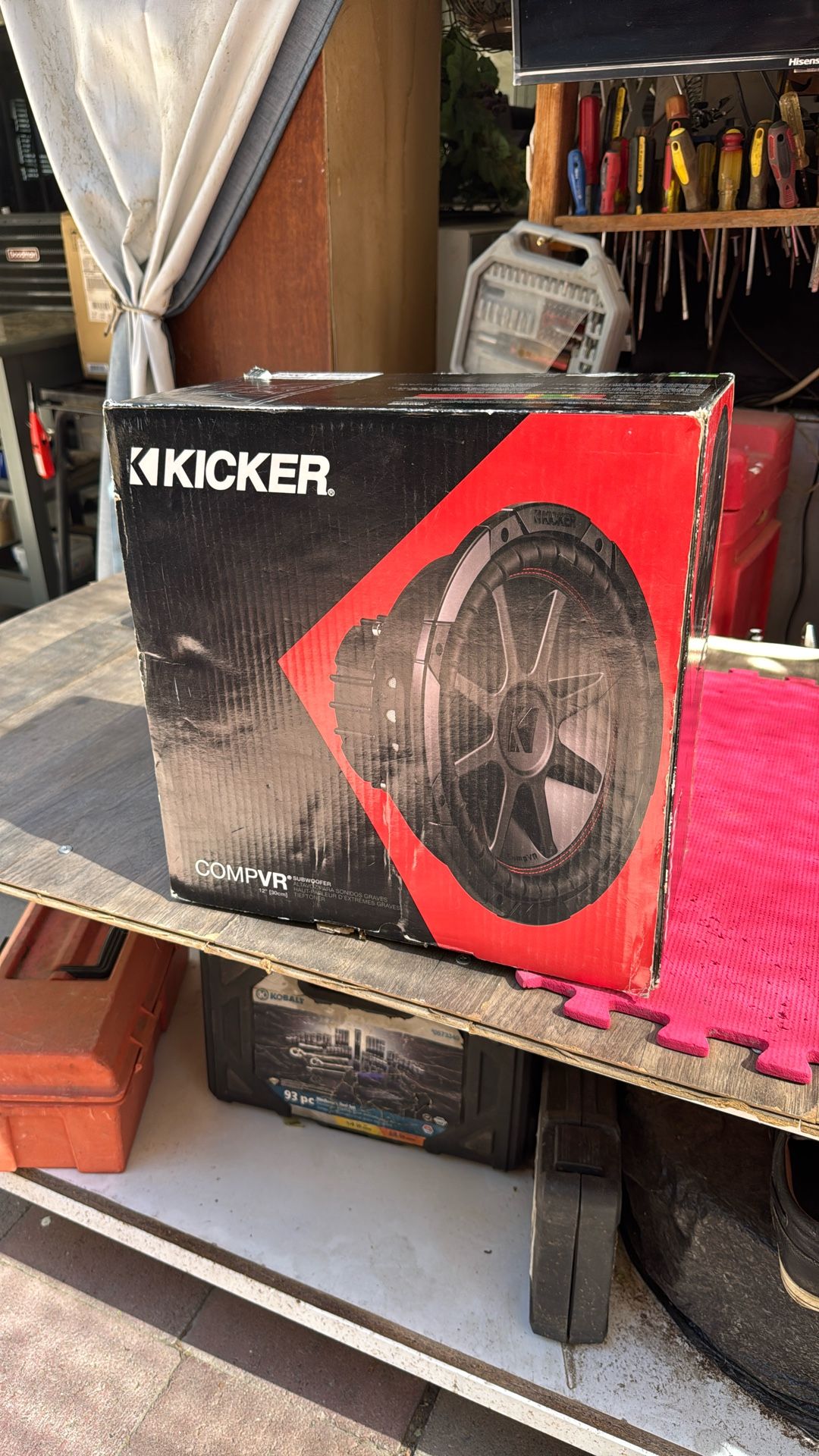 Subwoofer Kicker 12 “ Nuebo Y Trabajándo $160 Firme