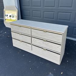 Perdue Dresser & Mirror Set – Ashy Beige Wood Grain Finish (Made in USA)