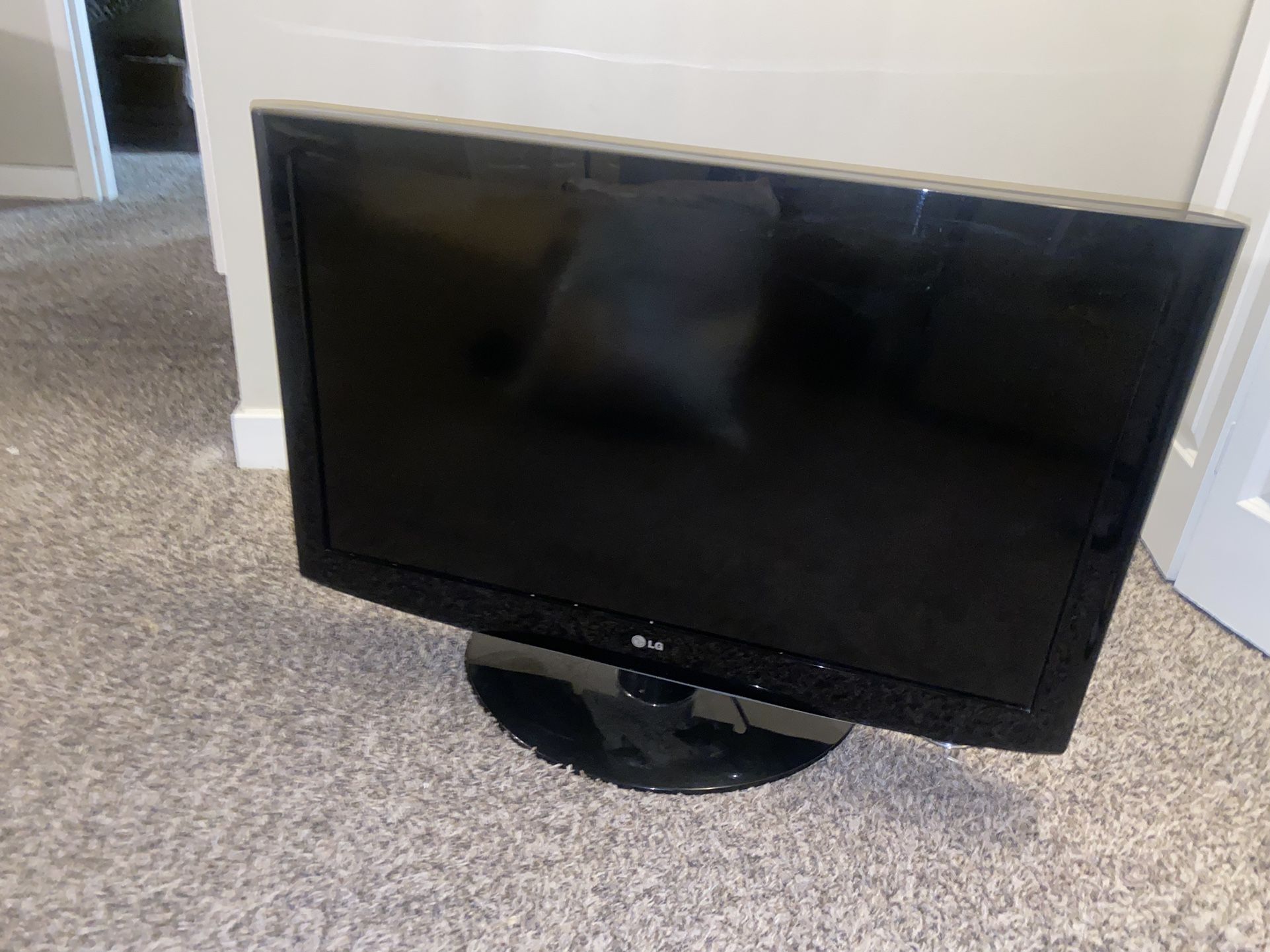 LG TELEVISION