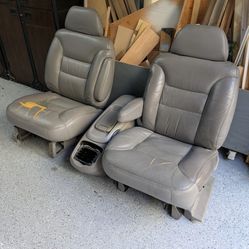 Front Seats (95 GMC Yukon)