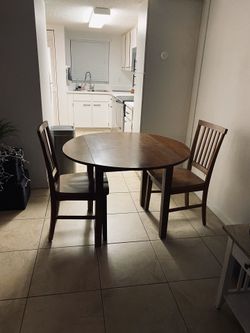 Kitchen Table BEST OFFER GETS IT