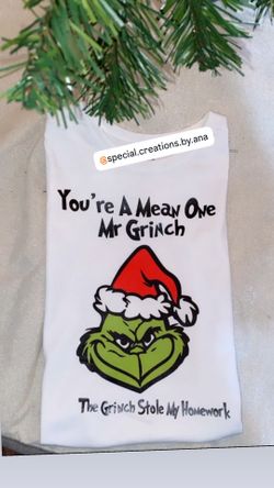 Custom made Grinch Shirt 🎄💚 get ready with your holiday shirts, sweatshirts or hoodies message me to order. 