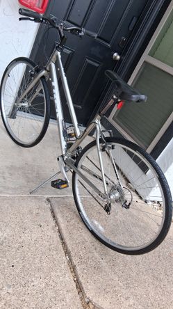 Trek FX 7.0 Aluminum Hybrid Bike 