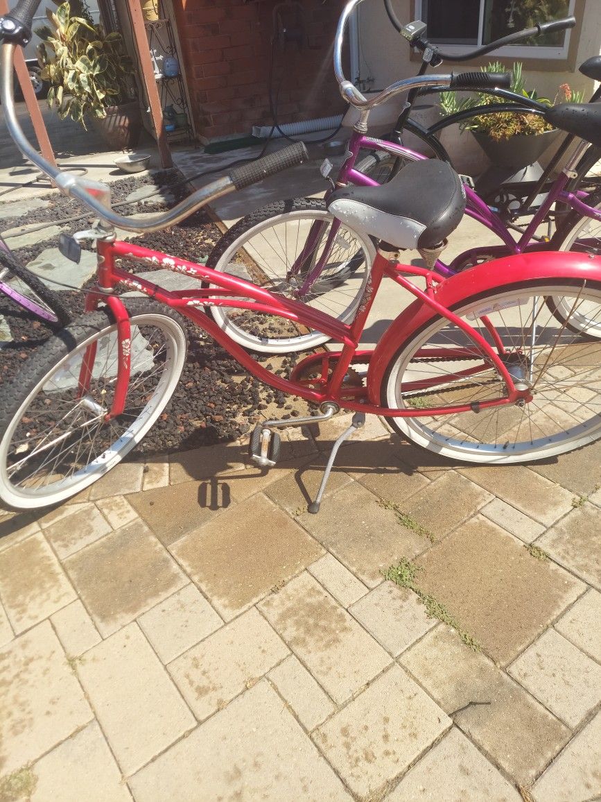 Womens Ladies Electra Bike