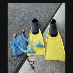 Swim Fins & Snorkel