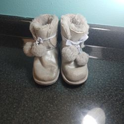 Silver Sparkly Little Girls Uggs Size 13 Silver