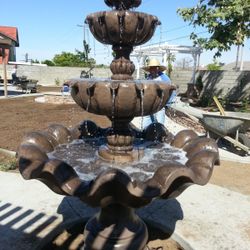 Tulip Water Fountain