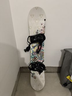 Women’s 58” Snowboard + Boots