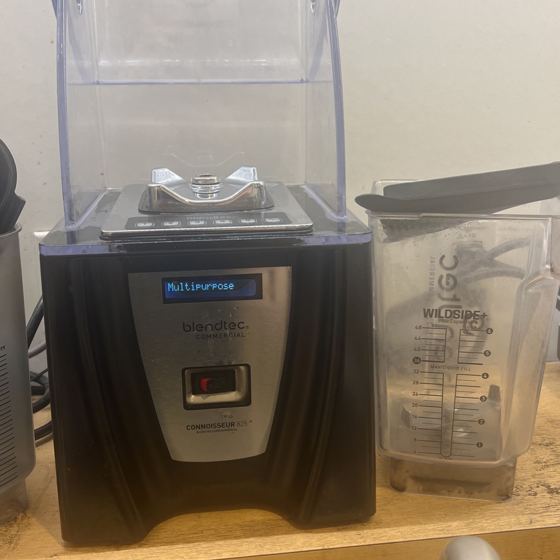 Blendtec Commercial Blender 825 for Sale in Bellevue, WA OfferUp
