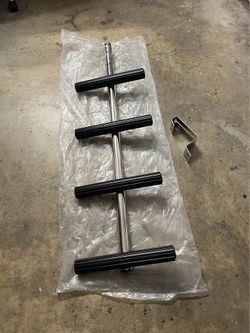 4-Step Center Post Diver Boat Ladder with Quick Release Bracket