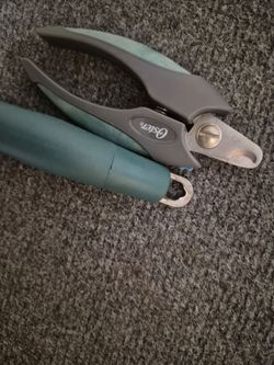 Dog nail clippers