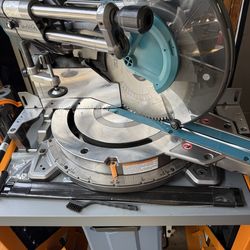 Makita xgt 12 inch miter saw