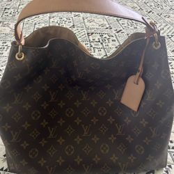 Louis Vuitton Graceful PM