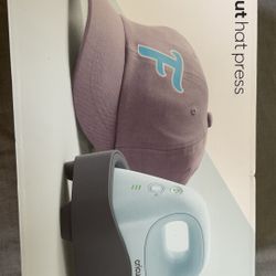 NEW IN BOX CRICUT HAT PRRESS