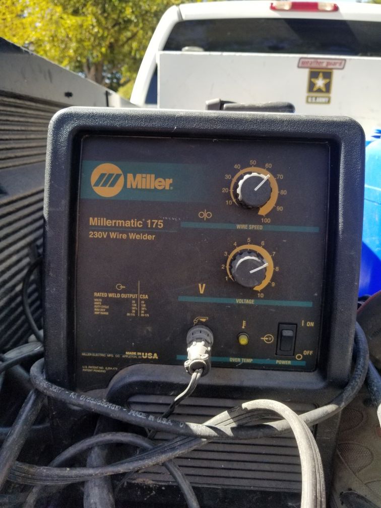 Miller 175 Mig Welder w/ SpoolMate Aluminum Spool gun
