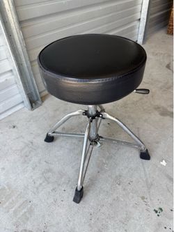 Seat for drums or keyboard