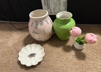 New/like new decor lot