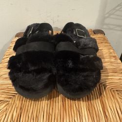 Koolaburra by UGG Black Furry Slippers
